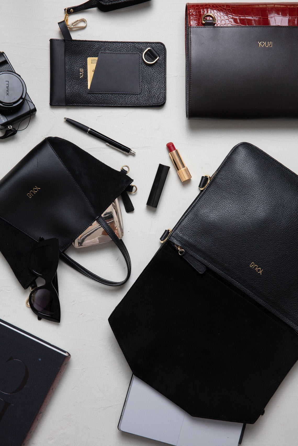 The perfect woman's workbag. Multifunctional exclusive bags and accessories made for the intelligent woman