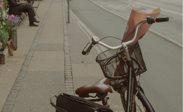 The perfect bag for a day in the city on your bike 