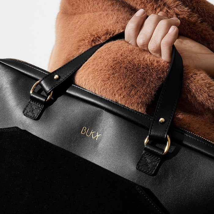 Laula laptop bag carried. 