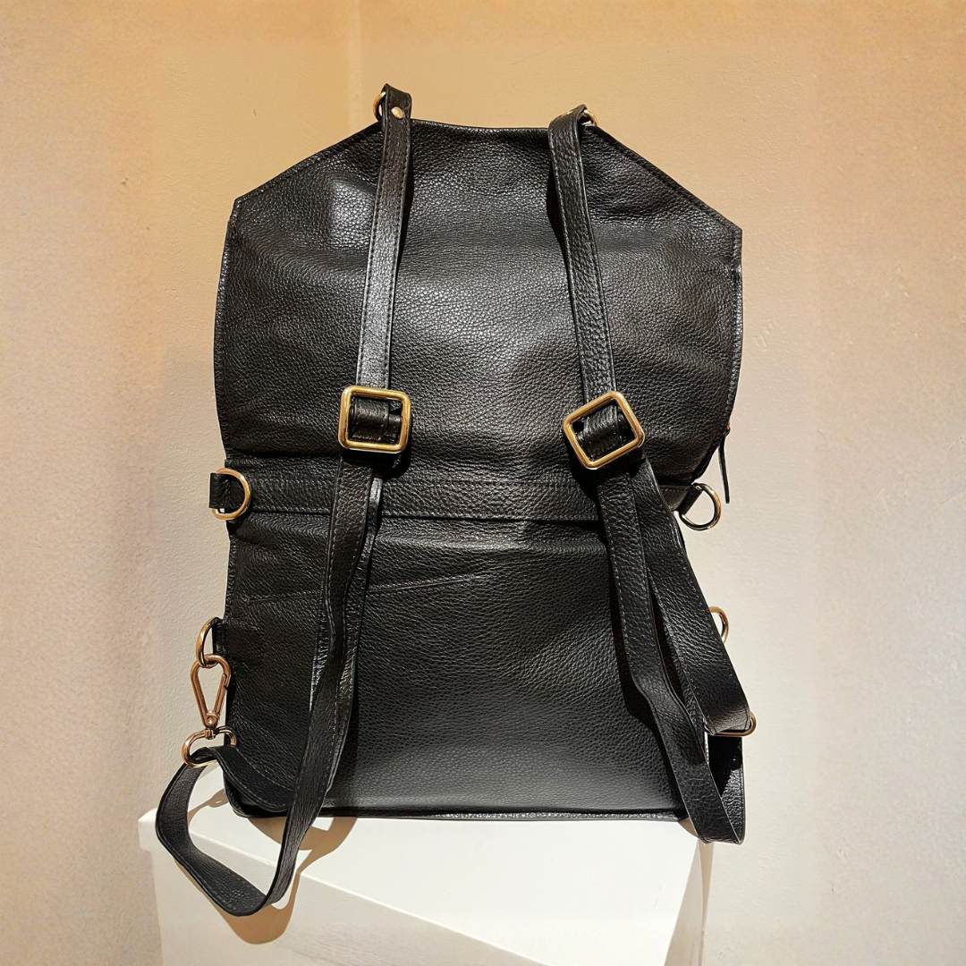 Pre-loved: Bo Bardi Black/gold