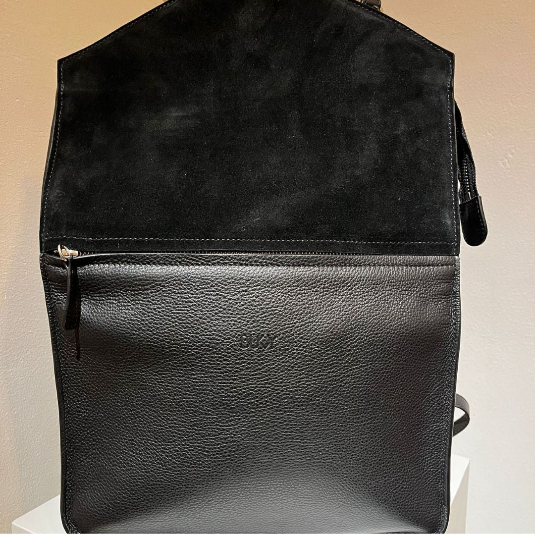 Pre-loved: Bo Bardi Black/silver